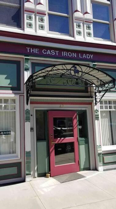 The Cast Iron Lady Apartment Wyalusing Luaran gambar